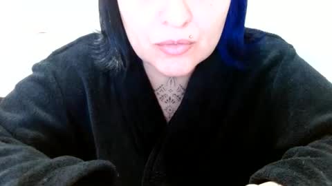Snapshot of vaholiver chatting on 06/02/26, 05:37 Vah Oliver online show from 06/02/26, 05:37