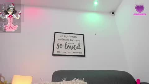 Snapshot of vainilla_heart chatting on 02/21/25, 03:45 vainilla_heart online show from 02/21/25, 03:45