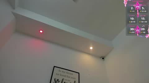 Snapshot of vainilla_heart chatting on 11/04/25, 03:05 vainilla_heart online show from 11/04/25, 03:05