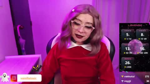 Snapshot of vainilla_l chatting on 02/15/25, 02:26 Vainilla Independent model online show from 02/15/25, 02:26