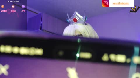 Snapshot of vainilla_l chatting on 10/03/25, 01:35 Vainilla Independent model online show from 10/03/25, 01:35