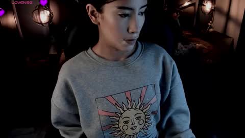 Vaioleth online show from 02/24/26, 08:40