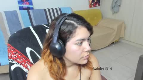 Vaiolet1314 online show from 02/24/25, 02:40