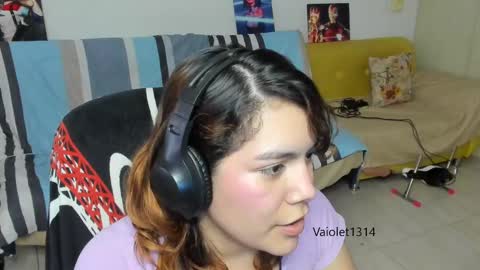 Vaiolet1314 online show from 02/28/25, 03:37