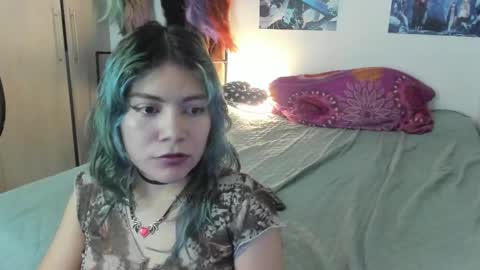 Vaiolet1314 online show from 02/01/26, 04:55