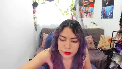 Vaiolet1314 online show from 03/25/26, 10:27