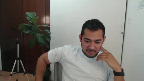 Snapshot of vajkito chatting on 03/10/25, 01:34 vajkito online show from 03/10/25, 01:34