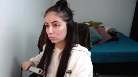 valentina online show from 12/20/25, 03:13