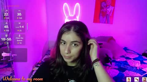Snapshot of val_angelll chatting on 05/12/26, 11:24 valentina online show from 05/12/26, 11:24