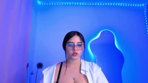 Valeria online show from 09/30/25, 11:54