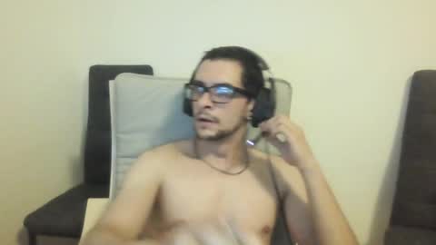 Snapshot of valdivar__ chatting on 06/25/26, 02:33 valdivar__ online show from 06/25/26, 02:33
