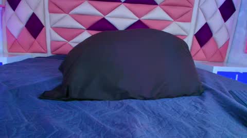 Valentina online show from 10/10/25, 07:24