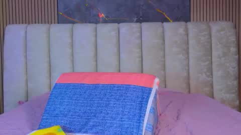 Valentina online show from 12/17/25, 07:20