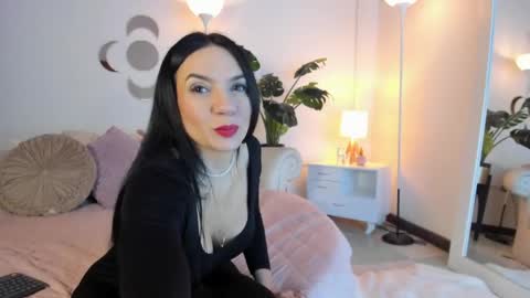 Snapshot of valeerywilliams chatting on 05/15/26, 12:12 Valery online show from 05/15/26, 12:12