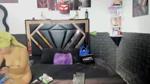 Snapshot of valen_cute22 chatting on 07/22/26, 03:09 valentina online show from 07/22/26, 03:09