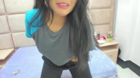valen lopeez online show from 05/08/26, 05:35