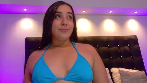 Snapshot of valen_scott_ chatting on 02/05/25, 04:36 Valen Scott online show from 02/05/25, 04:36