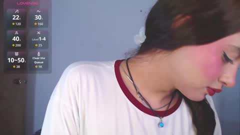 IG-valen mendoza99  twitter valenthompson99 online show from 10/17/25, 02:48