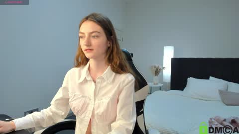 Snapshot of valenora1 chatting on 05/31/26, 11:28 Nora online show from 05/31/26, 11:28