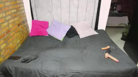 Snapshot of valenthottie chatting on 03/21/26, 05:56 Valentina online show from 03/21/26, 05:56