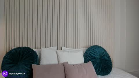 Valentina Torres online show from 12/22/25, 08:17