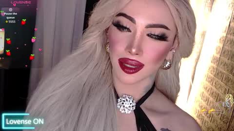 Amanda online show from 11/06/25, 08:37