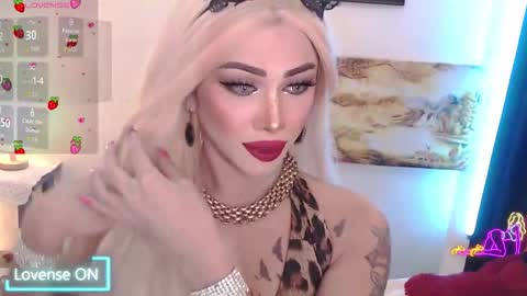 Amanda online show from 12/04/25, 07:11