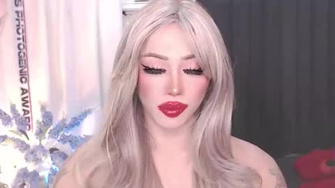 Snapshot of valentina_goddess_tsxxx chatting on 04/07/26, 01:55 Amanda online show from 04/07/26, 01:55