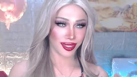 Snapshot of valentina_goddess_tsxxx chatting on 04/21/26, 02:26 Amanda online show from 04/21/26, 02:26