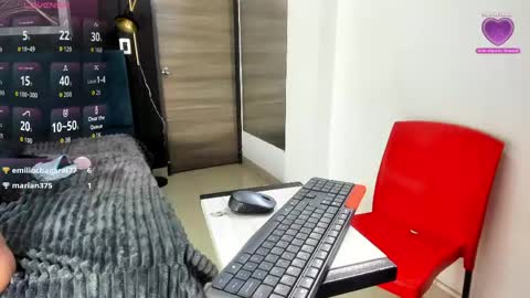 Snapshot of valentina_herrrera chatting on 04/21/26, 05:28 valentina_herrrera online show from 04/21/26, 05:28