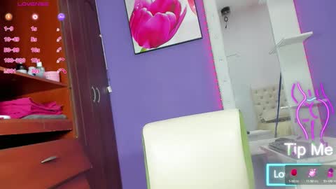 valentina_horny777 online show from 10/10/25, 10:42