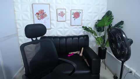 Valentina  online show from 02/12/25, 01:52