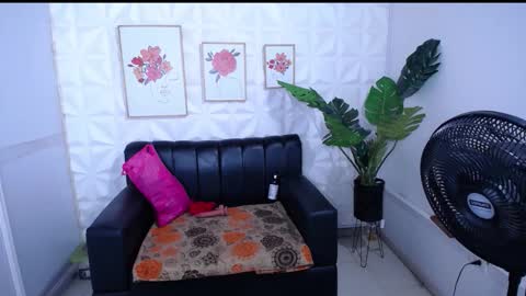 Valentina  online show from 01/05/26, 10:57