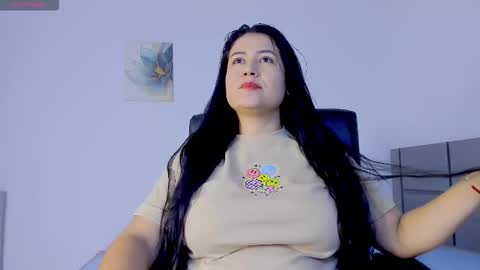 Snapshot of valentina_owens chatting on 03/18/26, 12:19 valentina_owens online show from 03/18/26, 12:19