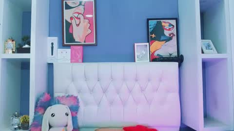 valentina_princess_ online show from 02/23/25, 06:07