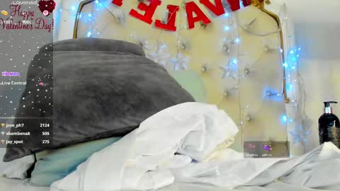 Valentina  online show from 02/15/25, 12:11