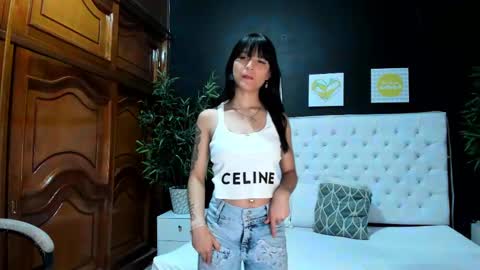 valentina_santillana online show from 09/13/25, 07:13