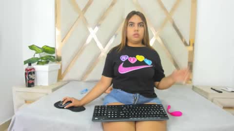 Snapshot of valentinaasm chatting on 03/31/26, 12:49 valentinaasm online show from 03/31/26, 12:49
