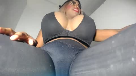 valentinabigcock23 online show from 01/20/25, 03:50