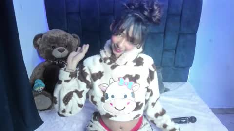 valentinaklean1 online show from 03/07/26, 06:32