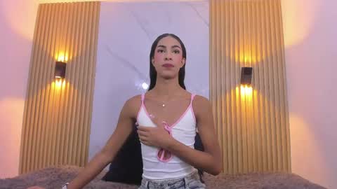Snapshot of valentinaliux_ chatting on 04/23/26, 11:31 valentinaliux_ online show from 04/23/26, 11:31