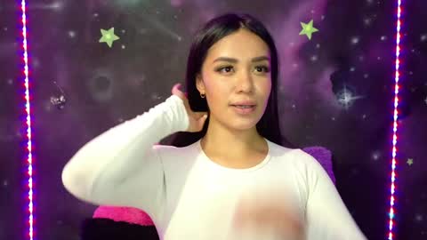 valentinarojass_ online show from 05/22/26, 07:41