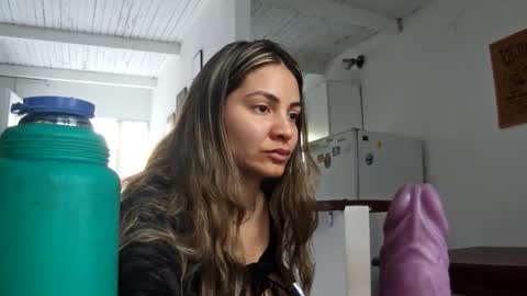 valentinaseleni24 online show from 10/09/25, 07:01