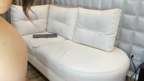 Valentina online show from 02/26/25, 06:00