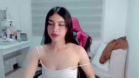 Snapshot of valentinasweet_ chatting on 03/14/26, 04:18 Valentina online show from 03/14/26, 04:18