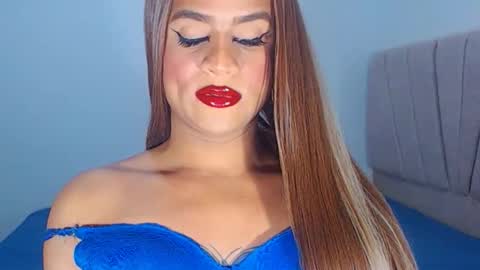 VALENTINA   online show from 12/19/25, 07:10