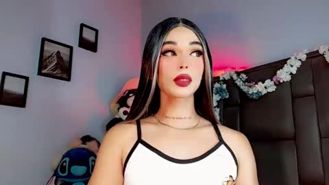 Snapshot of valentinne_marian chatting on 09/12/25, 08:14 Marian online show from 09/12/25, 08:14