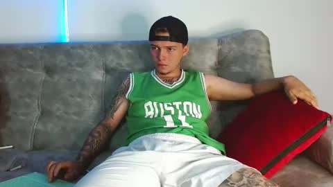 Nick online show from 12/04/25, 03:43