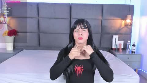 valentino moon online show from 09/13/25, 02:55