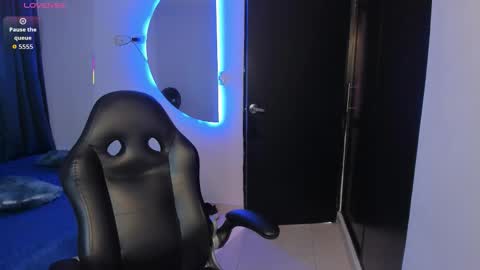 valentino santos online show from 11/11/25, 12:27